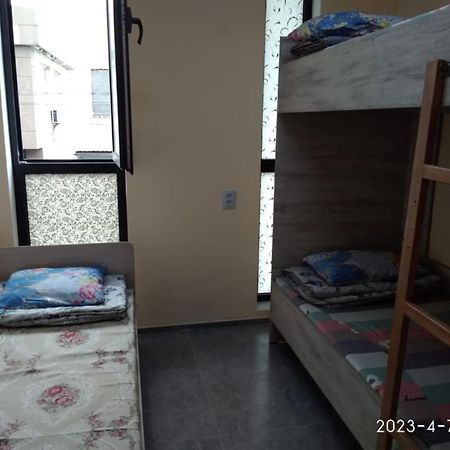 Tastaq Hostel Almaty Exterior foto